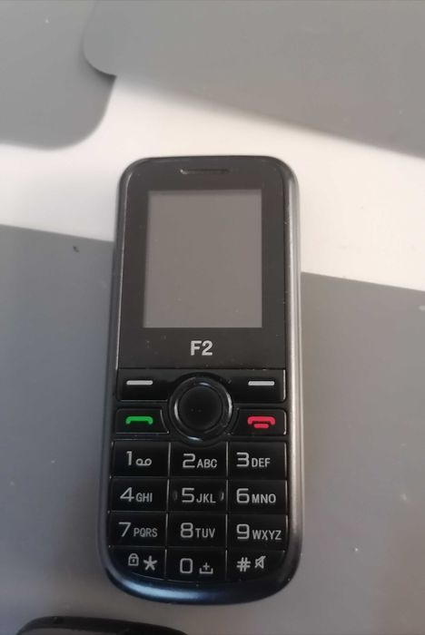 Lote 4 telemóveis todos a funcionar usados