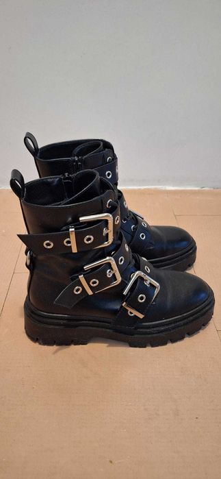 Buty damskie trapery