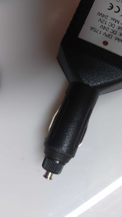 Transformador Isqueiro 24V para 12V