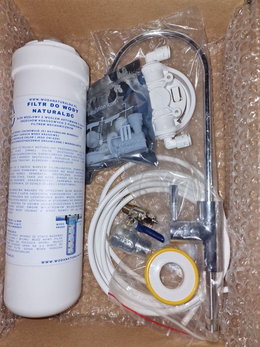Zestaw filtry do wody. Filtr sedymentacyjny, węglowy kokosowy