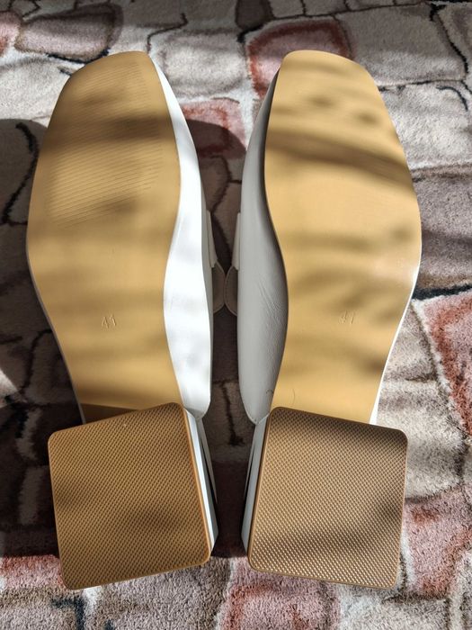 Шльопанці жіночі