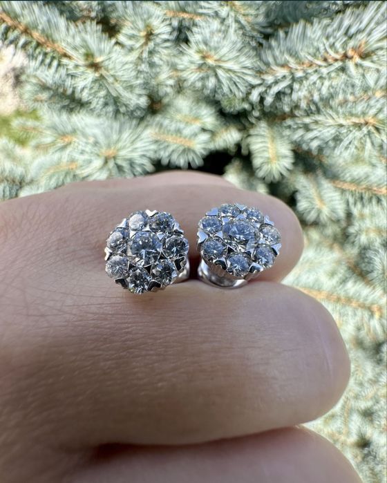 Золоті сережки пусети з діамантами,с бриллиантами, 1.9 ct.,4.2мм.3 мм.