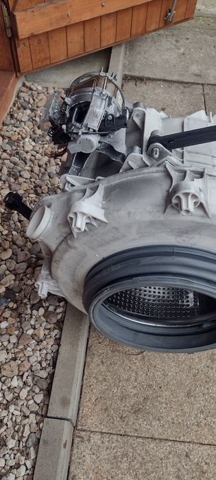 Sprzedam bęben i napęd do pralki Beko