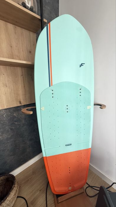 Prancha de kitefoil novo