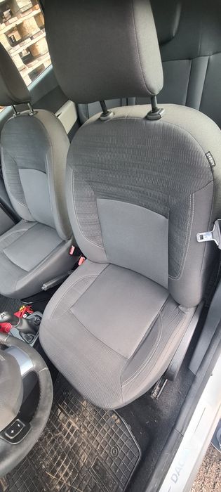 Fotel kierowcy Dacia Dokker Lodgy