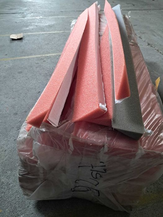 Kliny dachowe piankowe - różne kolory – Częstochowa