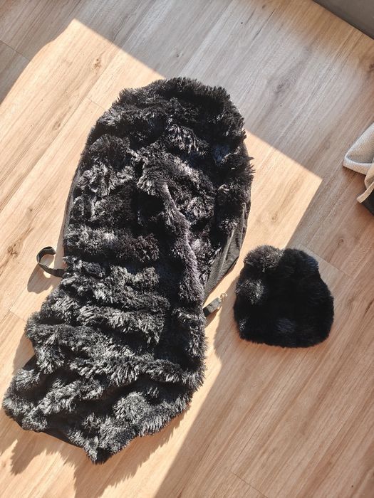 Pokrowiec na fotel kierowcy z zagłówkiem czarny