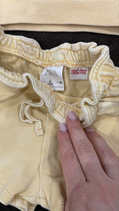 Продам комтюмчик zara