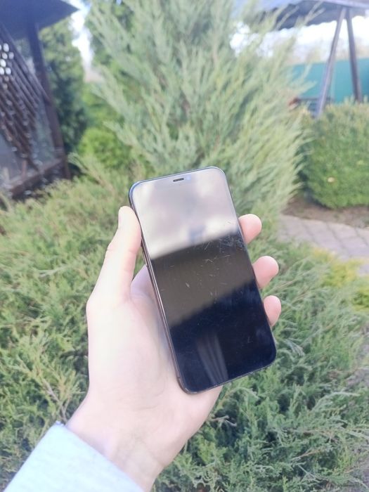 Iphone 11 pro 256gb iCloud lock