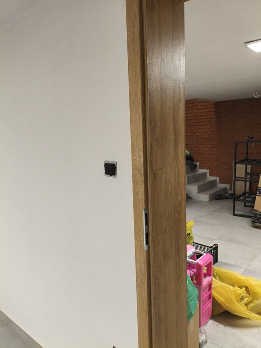 Nowe ościeżnice regulowane prawe 260-300 dąb