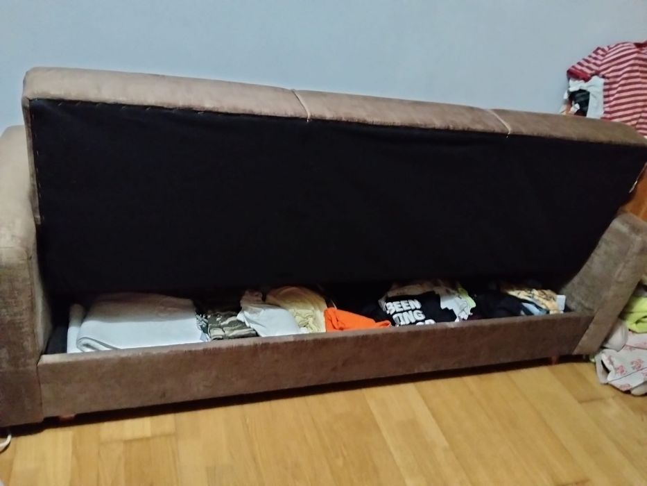 Sofa cama com arrumação
