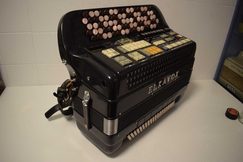 Elkavox F3 4 Voz 120 Baixos, N 266