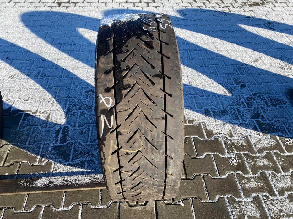Opona 295/55R22.5 CGOODYEAR KMAX D Napędowa 8-9mm