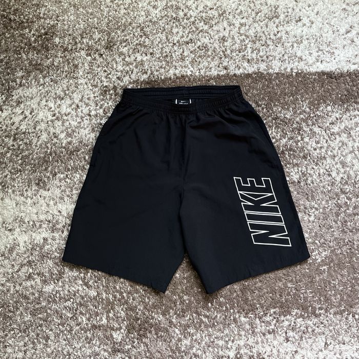 Nike dri-fit спортивні шорти