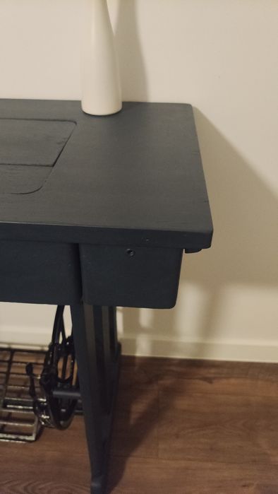 Maszyna do szycia Łucznik, stolik, konsola