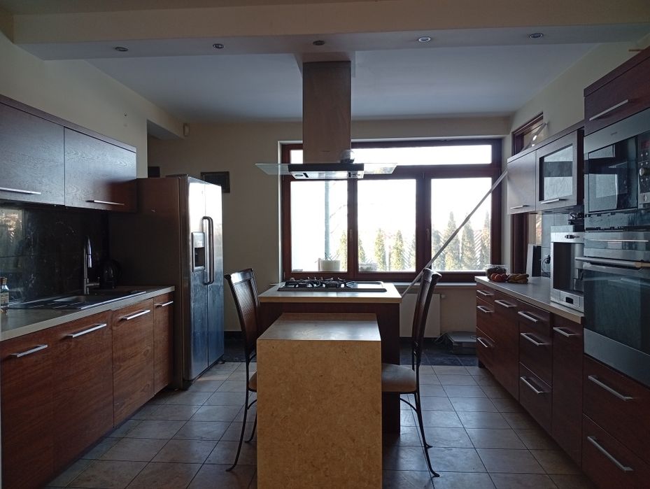 Kuchnia z AGD wyspa duża