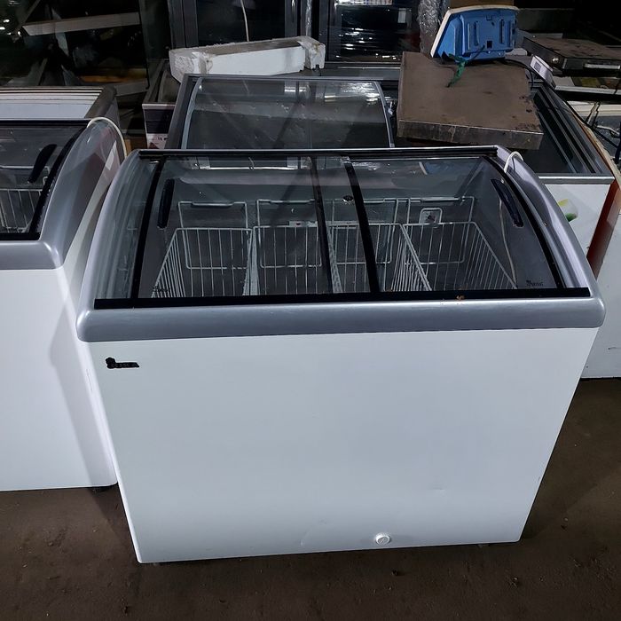 Продаж Ларі  Морозильні 300 л