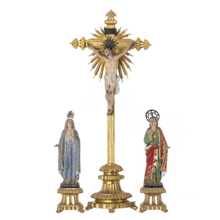 Crucifixo Português em Madeira
