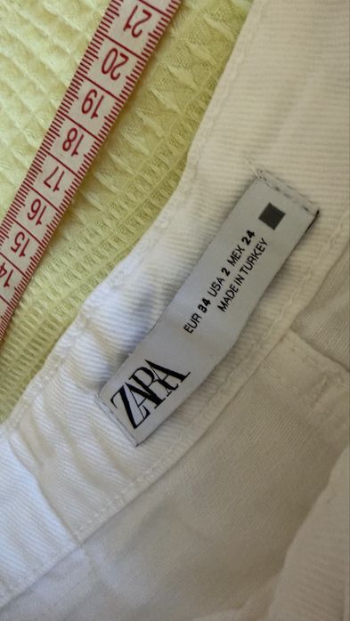 Шорти або Джинси Zara 34 розмір