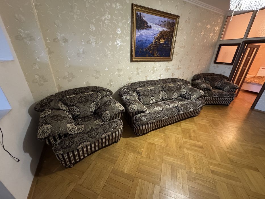 Комплект мягкой мебели, диван раскладной и 2 кресла