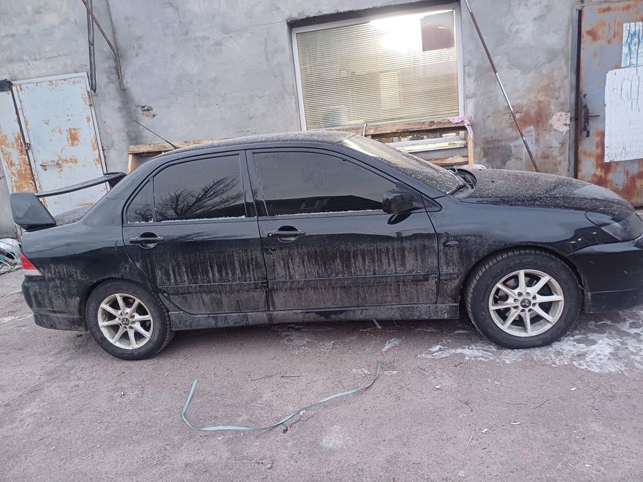 Продам  Mitsubishi Lancer  9 в нормальному стані