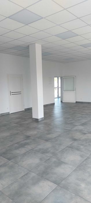 Lokal usługowo-biurowy do wynajecia Sadowne