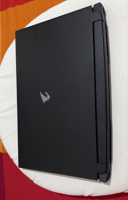 Gigabyte AORUS 5 KE4