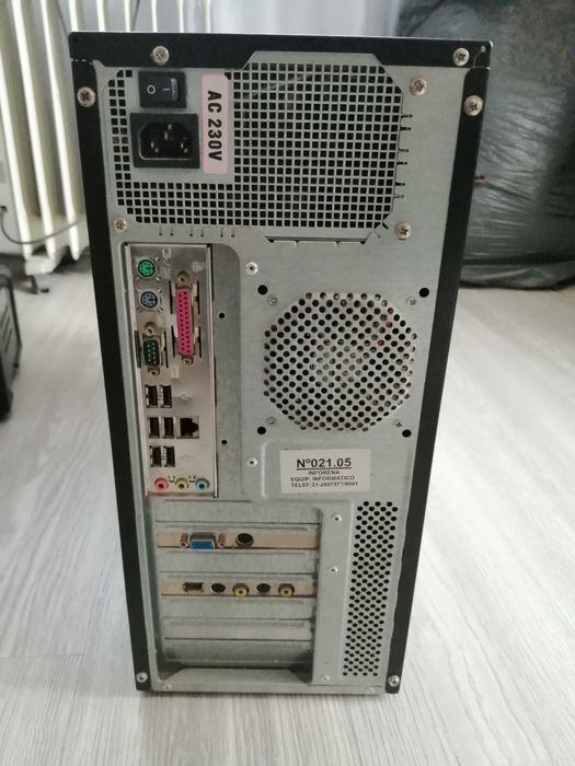 Computador fixo Intel Pentium 4