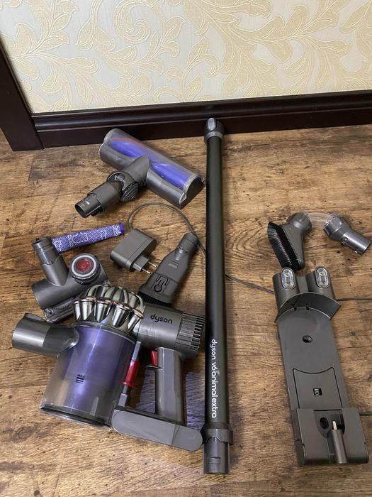 Пылесос аккумуляторный Dyson V6 Animal Extra