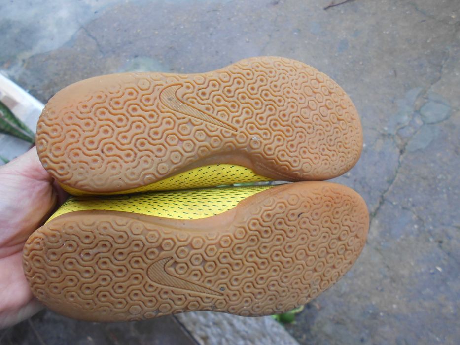 Ténis futsal nike rapaz