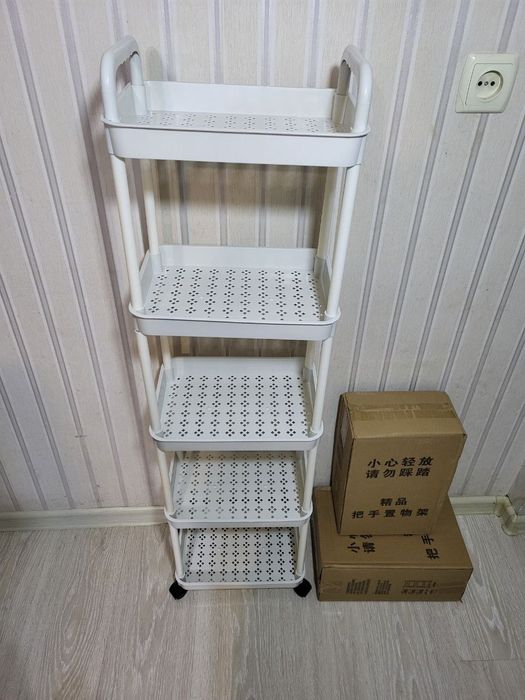 Полочки на колёсиках. Этажерка. Полички на колесах. Етажерка. Стелаж