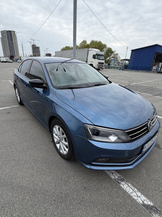 Продаю Volkswagen Jetta 2015