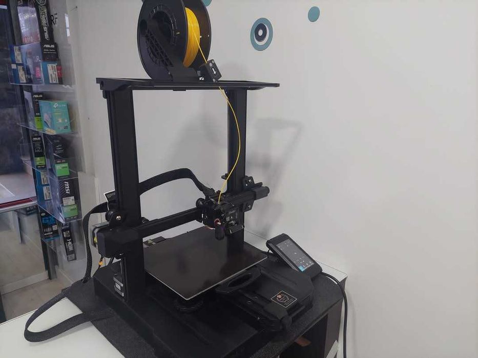 Impressora 3D CREALITY Ender-3 S1 Pro.