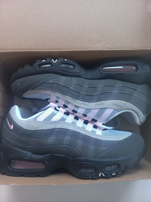 Air Max 95 Cinza e Rosa