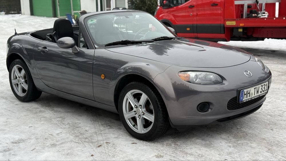 Mazda MX-5 2006r z Niemiec 111tys.km cena 18900zł  Łódź