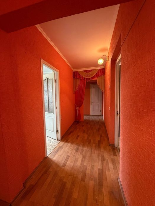 2-й поверх!  Продажа 3-х кімнатної квартири. ( Нива)