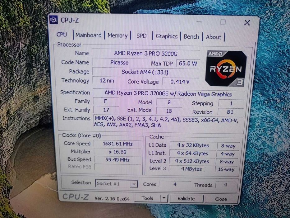 Lenovo ThinkCentre M75Q-1 AMD Ryzen 3 3200GE RAM 8GB SSD 128GB NVME