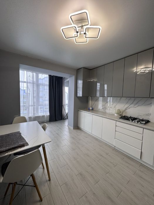 здам 2 кім квартиру в центрі міста