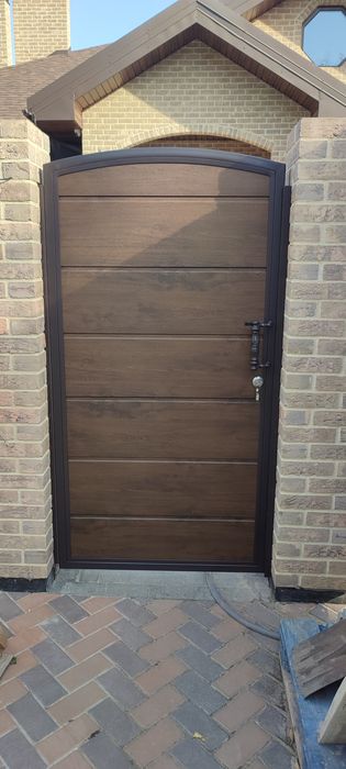 Навіс для авто. Металоконструкці.Огорожа. Хвіртка. Сходи. Перила .