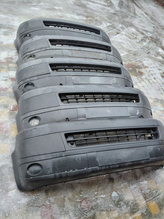 Бампера передні Volkswagen T5