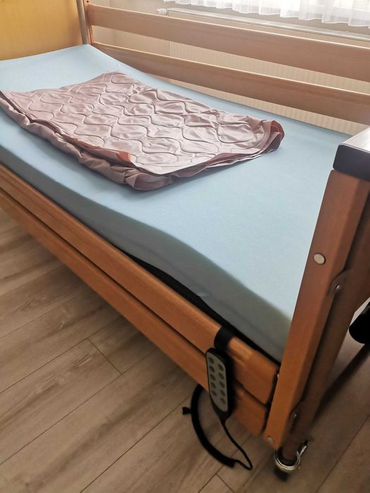 Łóżko rehabilitacyjne elektryczne nowe