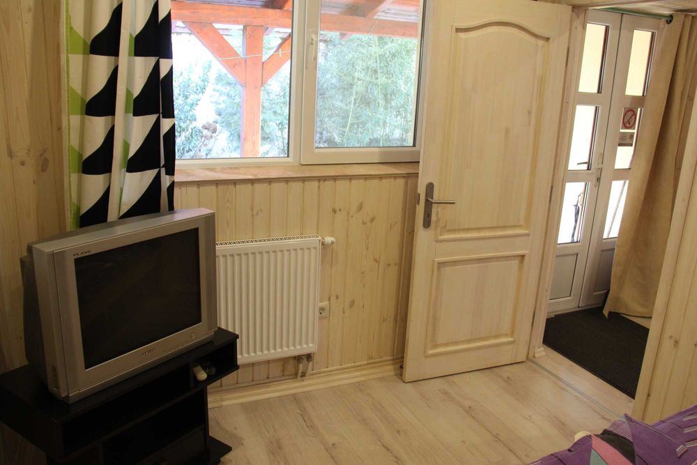 Поверх будинку, окремий вхід, ел\ен без відключень, закрите подвір"я