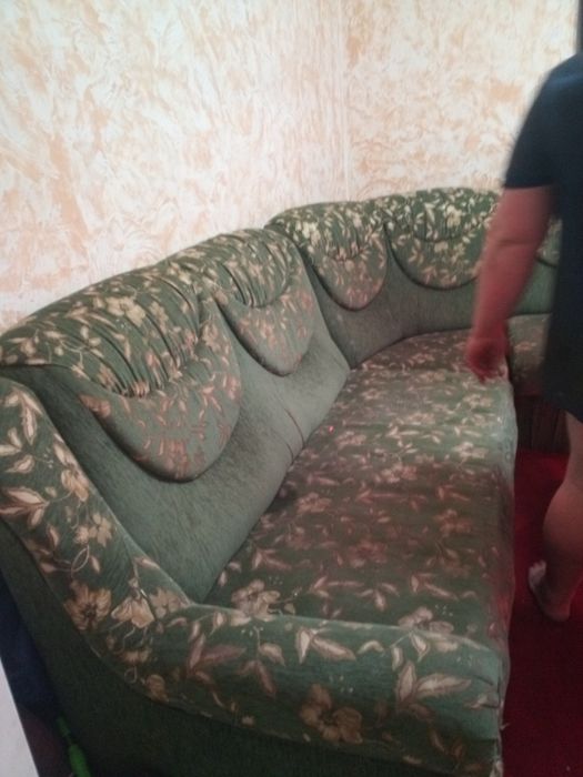 Продам диван б/у