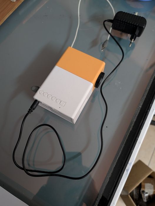 Mini Projetor portátil