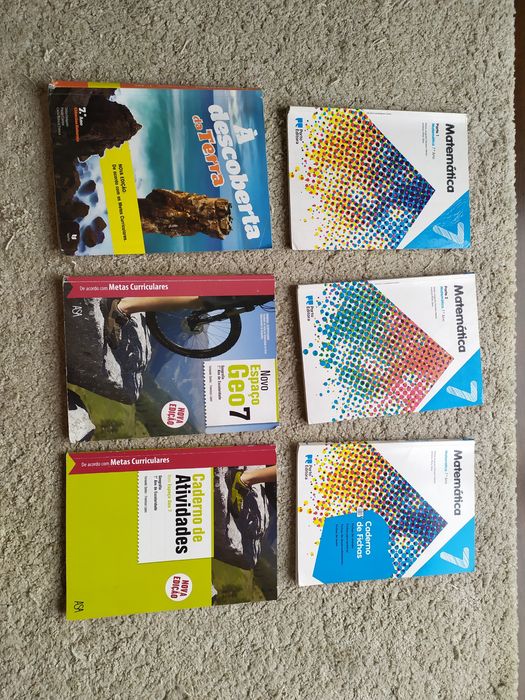 Livros escolares 7° ano