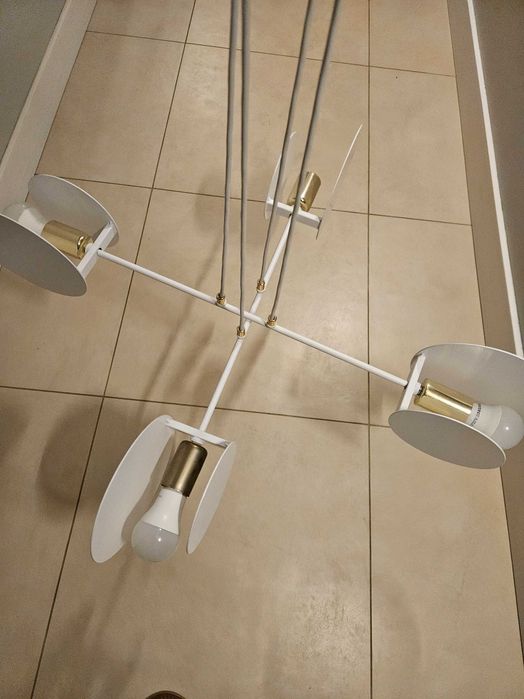 Lampa pojowa sufitowa