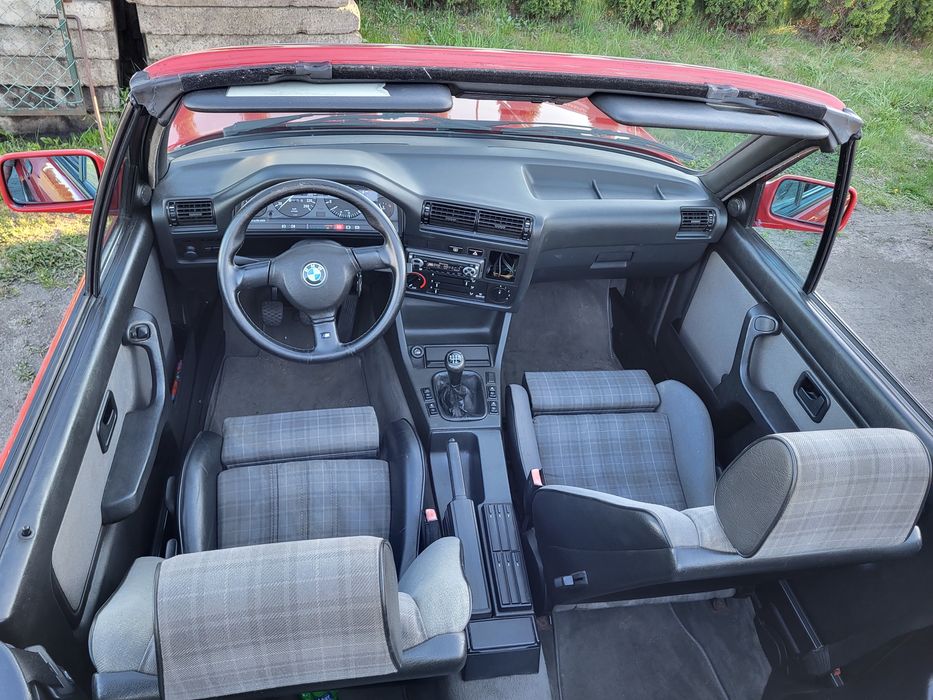 BMW E30 320i wąska