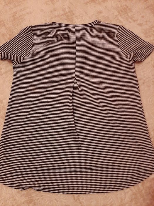 Dam za darm.Bluzka biało granatowa M