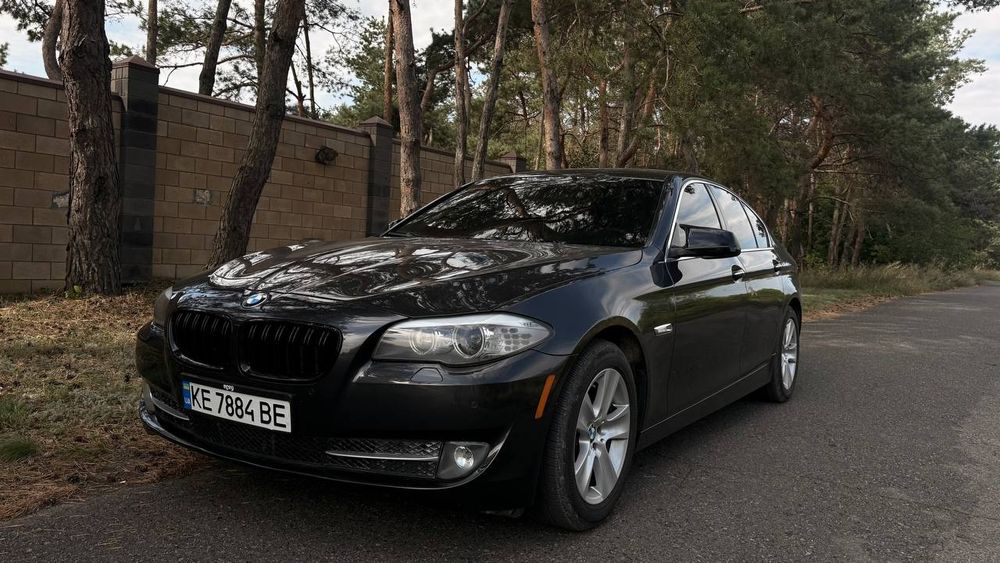 BMW 5 Series 2013 VIN WBAXH5C54DD111853 фото оголошення 2 з 8