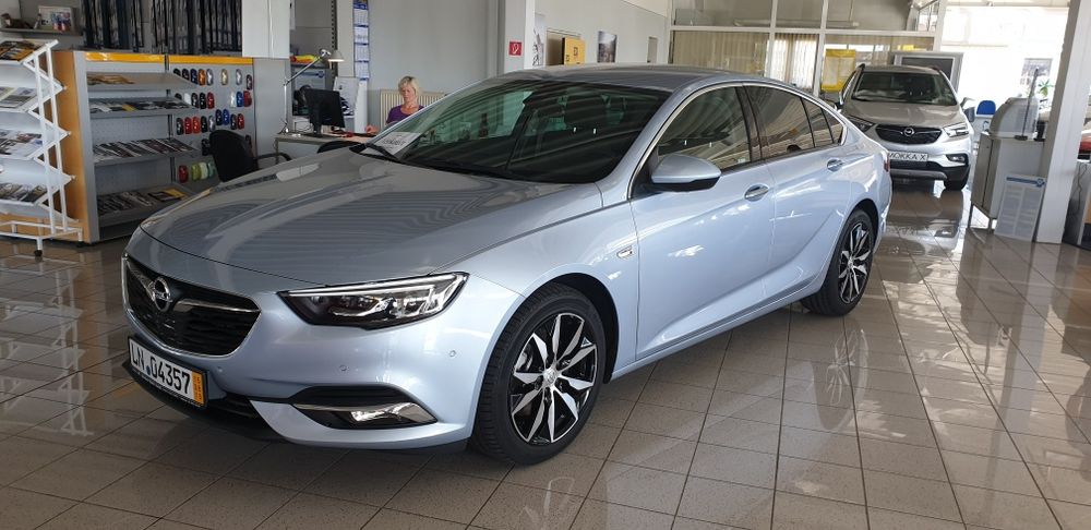 Sprowadzanie aut na indywidualne zamówienie, wyjazdy po samochody